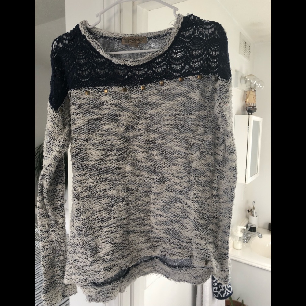 Nine West sweater